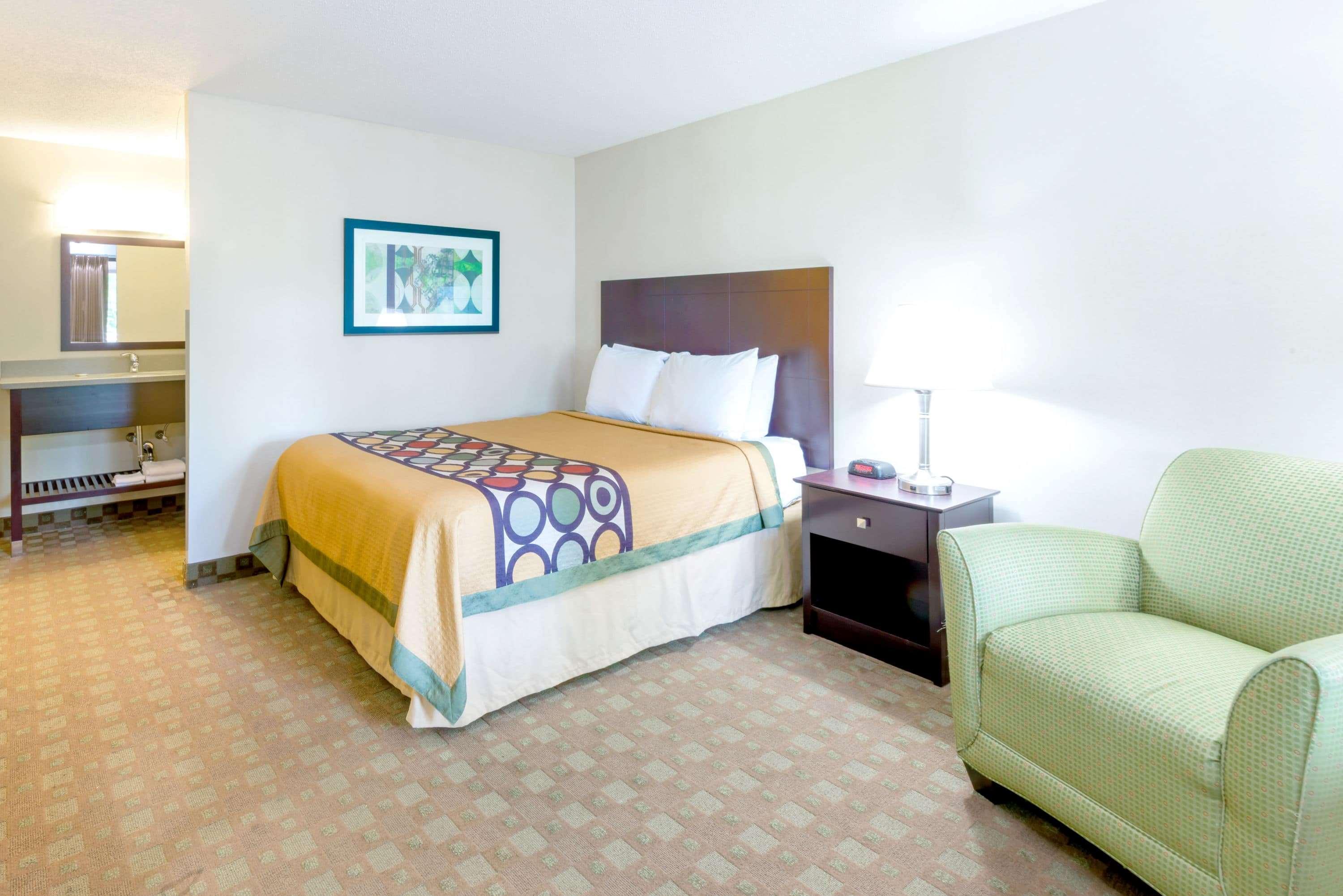 Super 8 By Wyndham White River Junction Extérieur photo